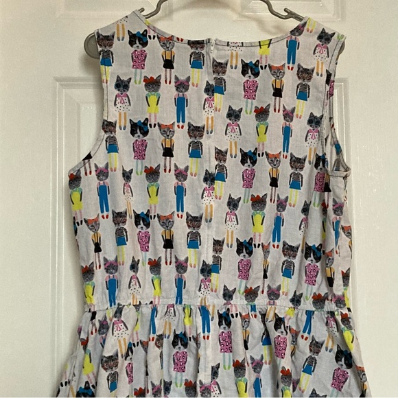 Retrolicious Stylish Cats Dress - Picture 3 of 5